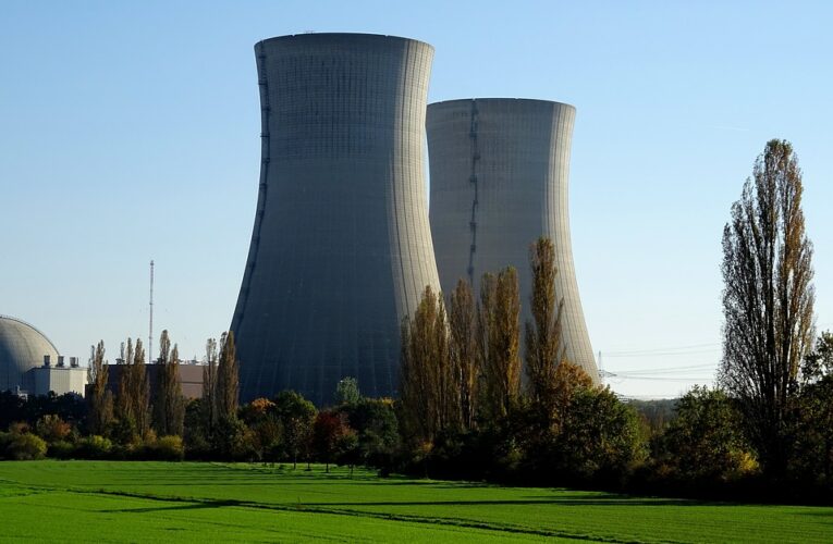 İngiltere yeni nükleer projelerine hız veriyor