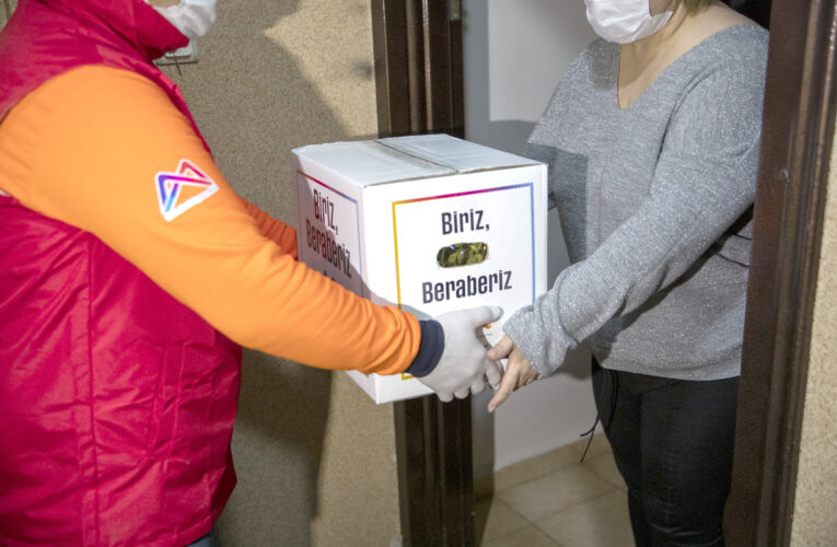 MÜZİSYENLER: “İLK DEFA BİR BELEDİYE MÜZİSYENLERE BU DENLİ YARDIMCI OLDU”