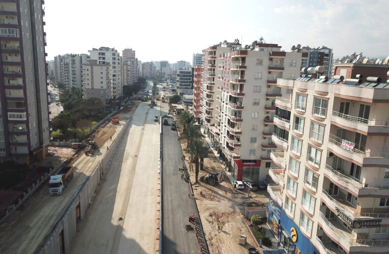 PROJEDE BİR ADIM DAHA ATILDI: ASFALT DÖKÜLÜYOR
