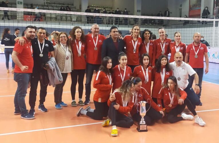 BÜYÜKŞEHİR GSK KADIN VOLEYBOL TAKIMI YENİ SEZONDA 1. LİGDE MÜCADELE EDECEK