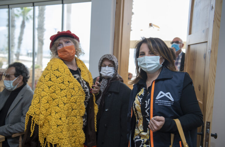 BÜYÜKŞEHİR, 65 YAŞ ÜSTÜ VATANDAŞLARI YÖREDEN KAFE’DE AĞIRLADI