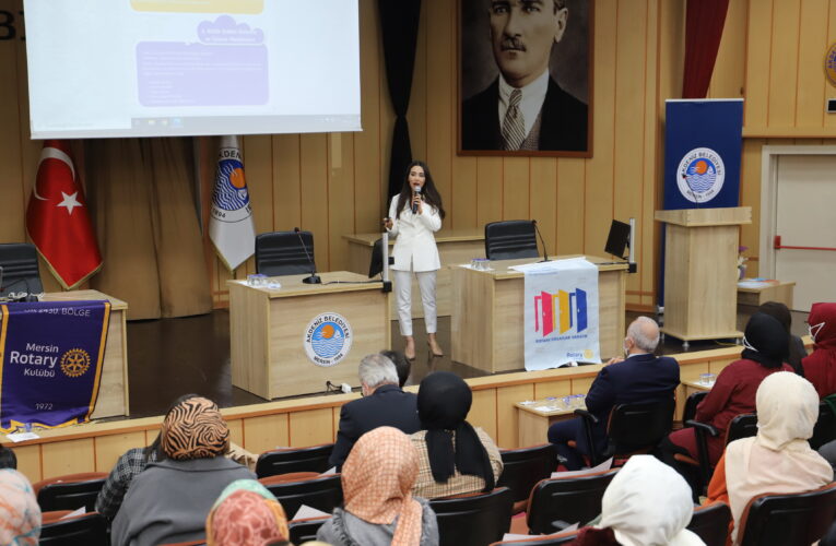 EV KADINLARINA FARKLI KONULARDA EĞİTİM VERİLDİ, SUNUMLAR YAPILDI