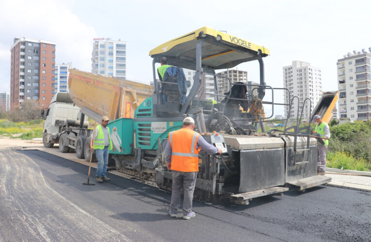 “İhtiyaç Duyulan Her Noktada Yol Çalışmalarımızı Devam Ettireceğiz”