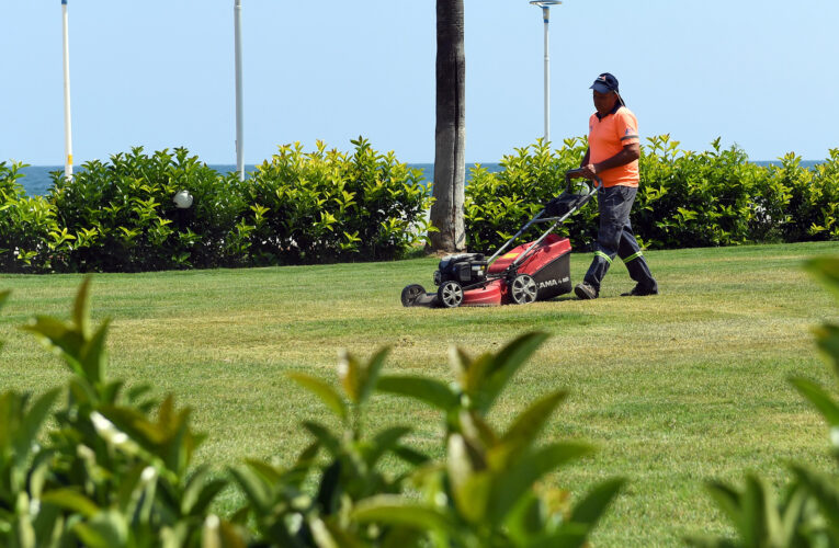 BÜYÜKŞEHİR EKİPLERİ, HAFTA SONU MESAİSİNDE DE 7/24 GÖREV BAŞINDA