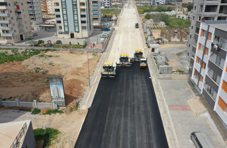 BÜYÜKŞEHİR’LE YOLLAR DA GÜZELLEŞİYOR