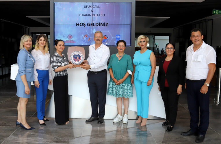 İş kadınları MTOSB Başkanı Sabri Tekli ile bir araya geldi