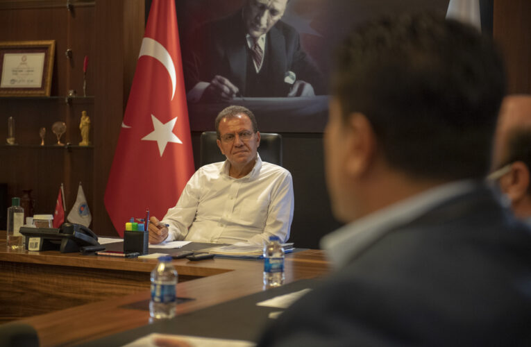 SEÇER, MEDEKA’NIN EDEBİYAT VE SİNEMA KURULU ÜYELERİ İLE BİR ARAYA GELDİ