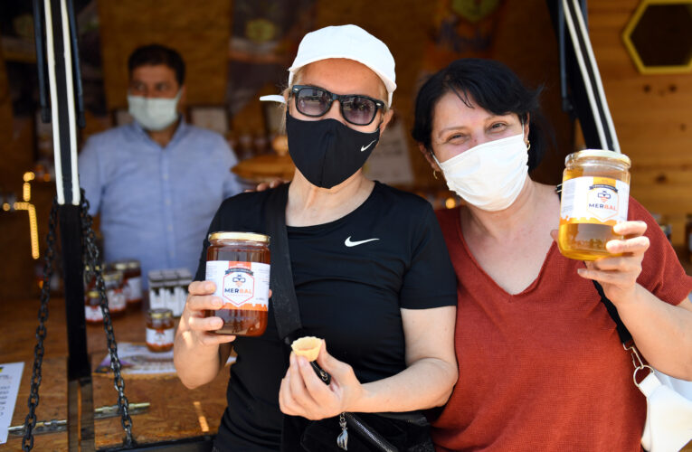 MERSİNLİLER KATKISIZ ÜRÜNLERE ARTIK BAL EVİ’NDEN ULAŞIYOR