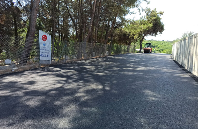 MEZARLIKLAR BAYRAM ZİYARETİNE HAZIR HALE GETİRİLDİ