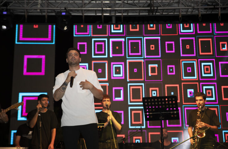 BÜYÜKŞEHİR, YAZ KONSERLERİNDE COŞKUYU BÜYÜTÜYOR