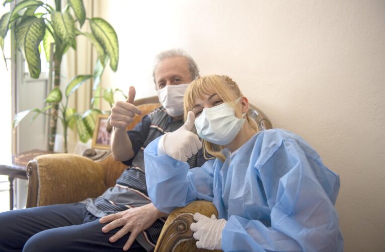 BÜYÜKŞEHİR, EVDE SAĞLIK HİZMETLERİYLE HASTALARA UMUT OLMAYA DEVAM EDİYOR