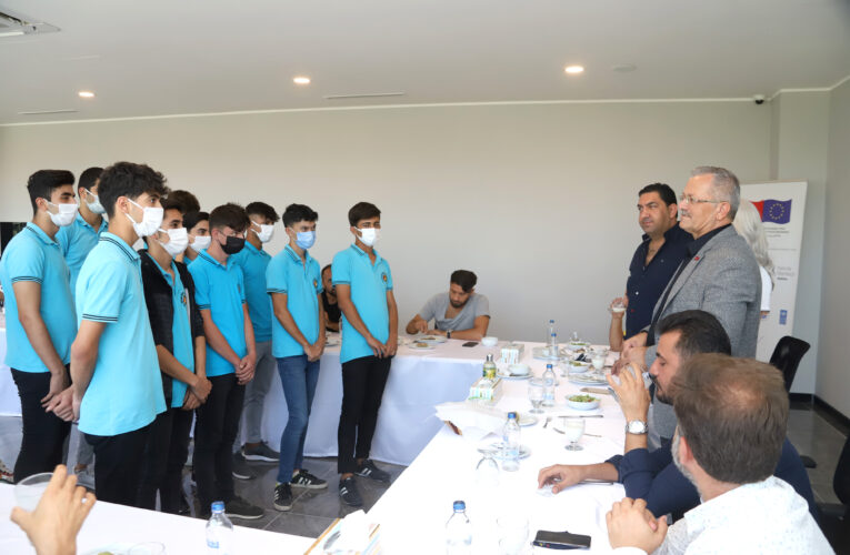 ‘Mersin’in Süper Lig’de takımı olmalı’