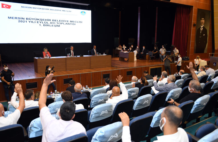 BAŞKAN SEÇER: “‘BEN İSTER KIZIMI, İSTER OĞLUMU, İSTER YEĞENİMİ ÇALIŞTIRIRIM’ DEMİYORUM. BU AHLAKEN DOĞRU BİR YAKLAŞIM DEĞİL”