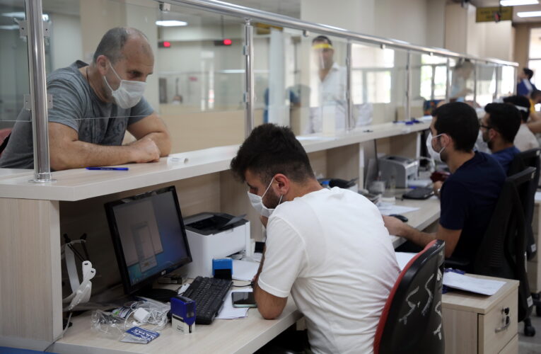 AKDENİZ BELEDİYESİ VEZNELERİ HAFTA SONU AÇIK