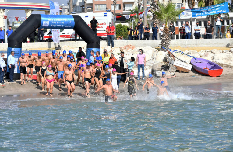 69 YÜZÜCÜ MERSİN’İN MAVİLİKLERİNDE KIYASIYA KULAÇ ATTI