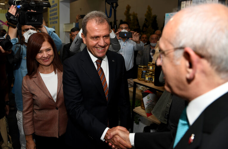 Tarım kenti Mersin Büyükşehir’in stantı yoğun ilgi gördü