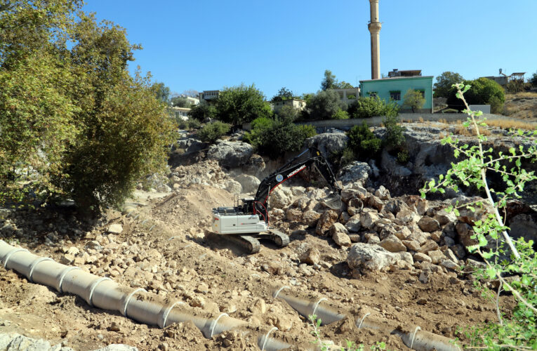 “ESENLİ MAHALLESİ BİR MEYDAN KAZANIYOR”