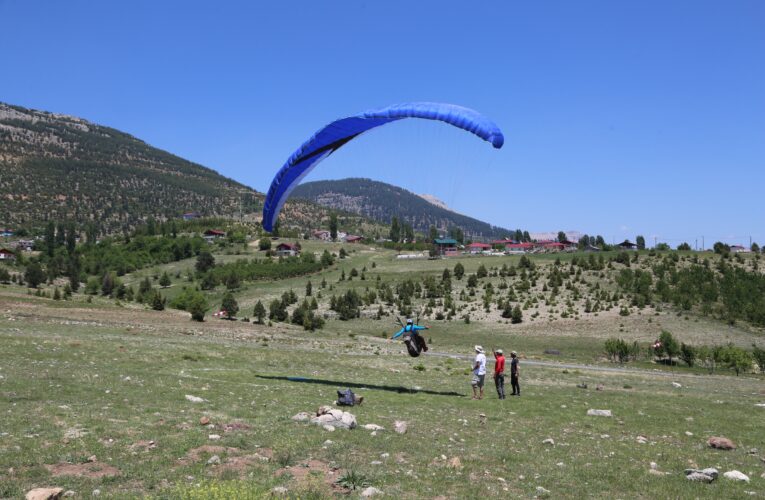 “7 Ülkeden 60 Yamaç Paraşütü Pilotu, Toroslar’ın Semalarında Uçacak”