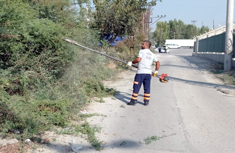 AKDENİZ BELEDİYESİ, SALGIN İLE MÜCADELESİNE HER YERDE DEVAM EDİYOR