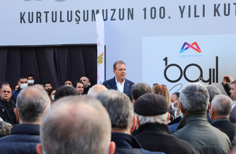 SEÇER: “ATALARIMIZDAN ALDIĞIMIZ EMANETİ, YARINLARA EN İYİ ŞEKİLDE TESLİM ETMEK İÇİN GECEMİZİ GÜNDÜZÜMÜZE KATIYORUZ”