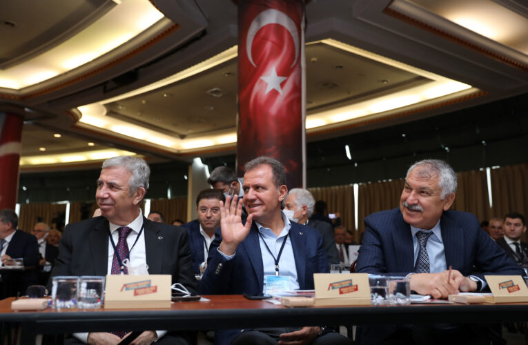 BAŞKAN SEÇER, KAYSERİ’DE DÜZENLENEN ‘BELEDİYE BAŞKANLARI ÇALIŞTAYI’NA KATILDI