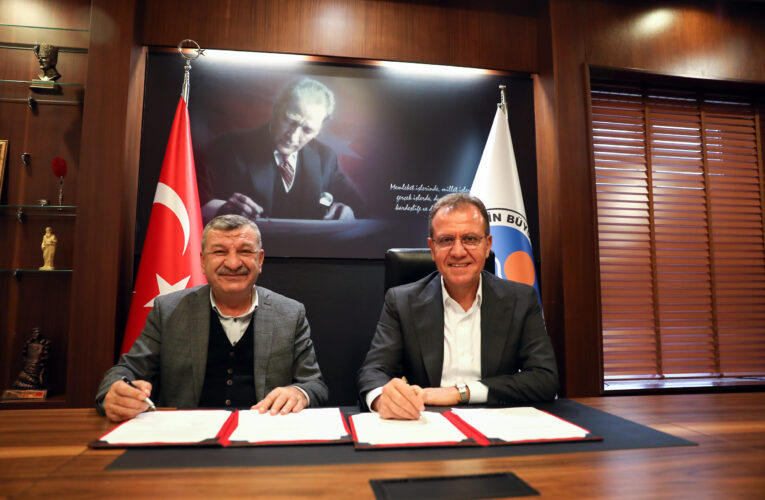 BAŞKAN SEÇER VE TÜM BEL-SEN MERSİN ŞUBE BAŞKANI ÖZBAY ARASINDA “SOSYAL DENGE TAZMİNATI SÖZLEŞMESİ” İMZALANDI