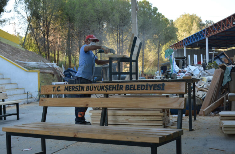 Tarsus Geri Dönüşüm Atölyesi, üretken belediyeciliğin en güzel örneği