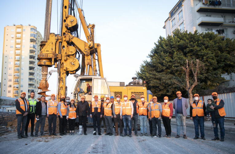 “MERSİN’E HER TÜRLÜ HİZMETİ YAPIYORUZ, YAPMAYA DA DEVAM EDECEĞİZ”