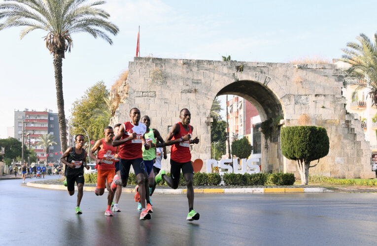 MERSİN BÜYÜKŞEHİR, 2021’DE KENTİ HAREKET ETTİRDİ