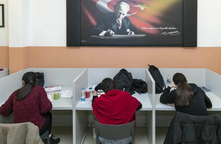 ÖĞRENCİ ÇALIŞMA MERKEZİ’NDE ÇAY, KAHVE VE İNTERNET ÜCRETSİZ