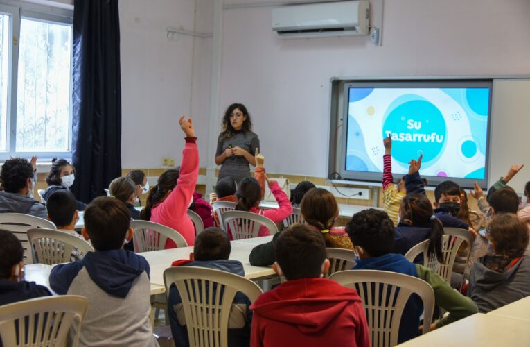 MESKİ, EV KADINLARINDAN KIR ÇİÇEKLERİ’NE KADAR HER YAŞTAN İNSANI SU TASARRUFU KONUSUNDA BİLİNÇLENDİRİYOR