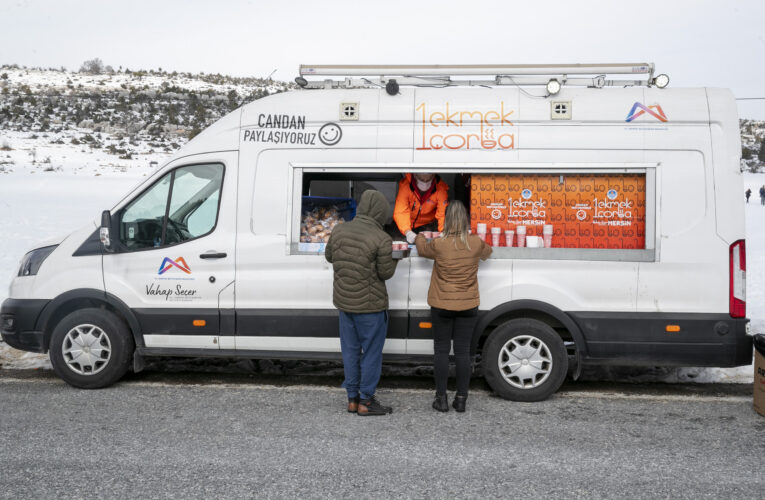 BÜYÜKŞEHİR’İN HİZMETLERİ DÖRT BİR NOKTADA SÜRÜYOR