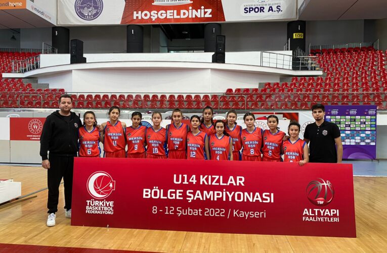 BÜYÜKŞEHİR GETİRDİ, ÖZEL BİREYLER KAR COŞKUSUNU DOYASIYA YAŞADI