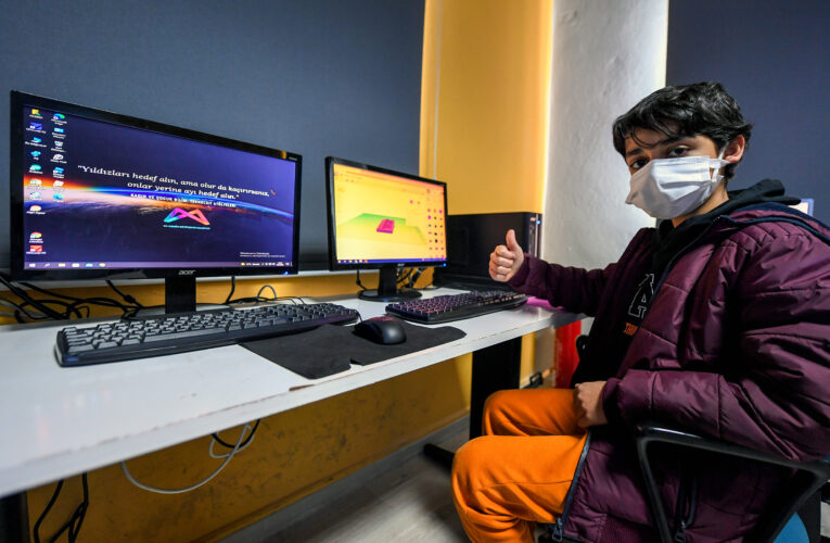 KADIN VE ÇOCUK BİLİM, TEKNOLOJİ ATÖLYESİ’NDE 170 ÇOCUK BİLİMİN IŞIĞINDA YETİŞİYOR