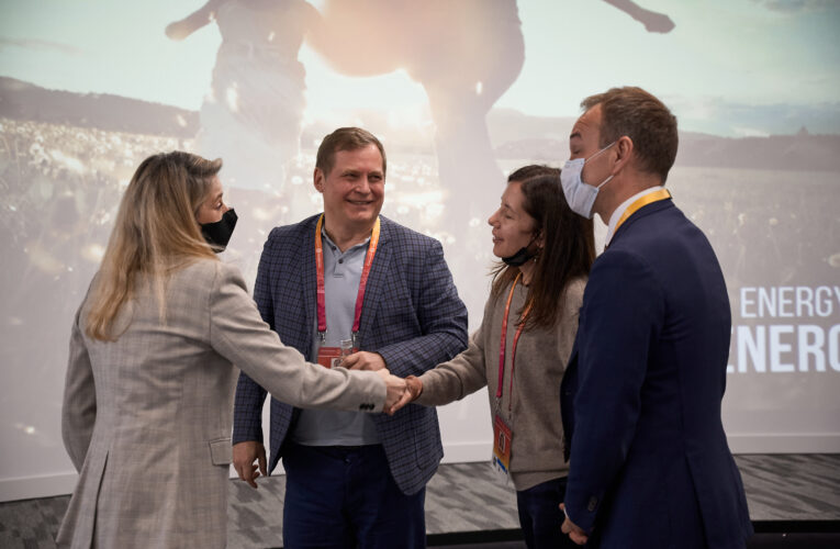 Uzmanlar halkın nükleer enerjiyi kabulünü tartışıyor