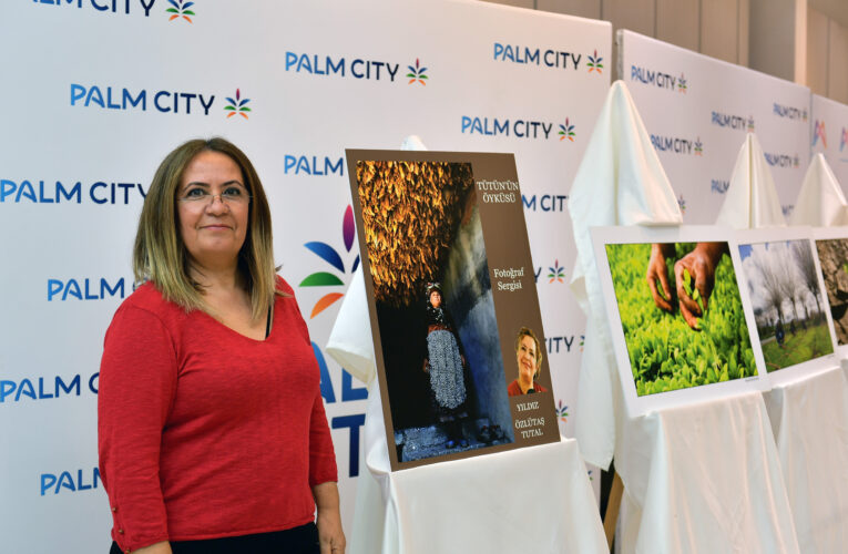 MOR KELEBEKLER 8 MART İÇİN KENTİ SÜSLÜYOR