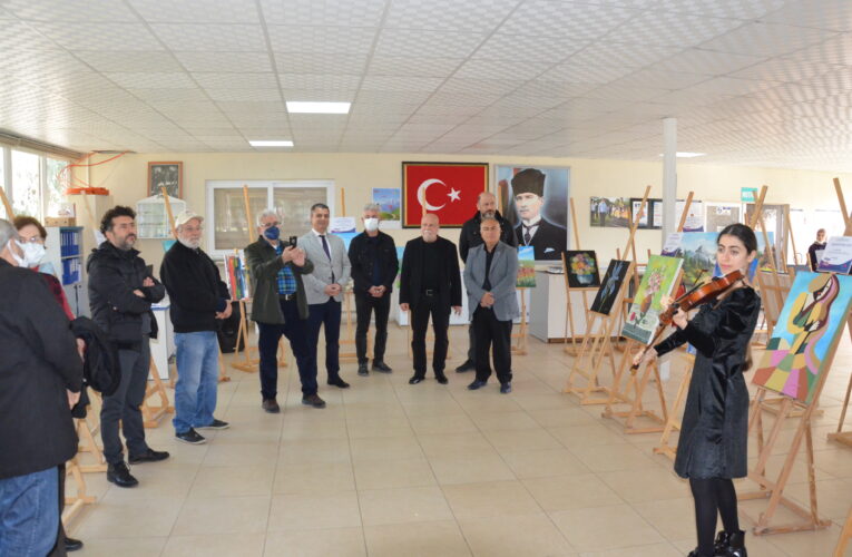 MERSİN BÜYÜKŞEHİR’DEN TARSUS GENÇLİK KAMPI’NDA 8 MART’A ÖZEL SERGİ