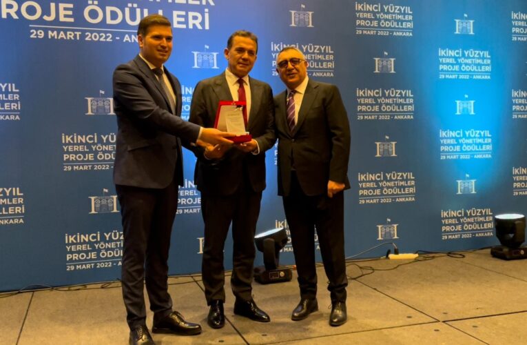 Başkan Abdullah Özyiğit’e bir de spor ödülü