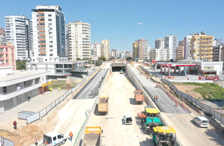 SEÇER: “BU ÇALIŞMA SEVGİ KATLI KAVŞAĞI’NDAN ÖNCE BİTECEK”