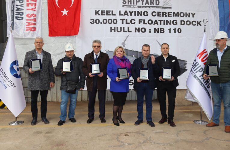 ATOMFLOT FSUE İÇİN İNŞA EDİLEN YÜZER LİMANIN KEEL LAYING TÖRENİ DÜZENLENDİ