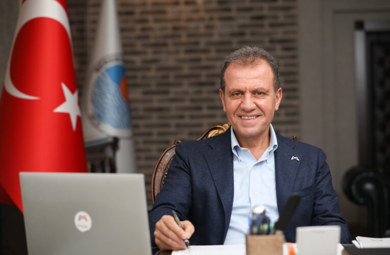 “Turizm daha çok hükümet politikalarıyla ilintili bir sektör”