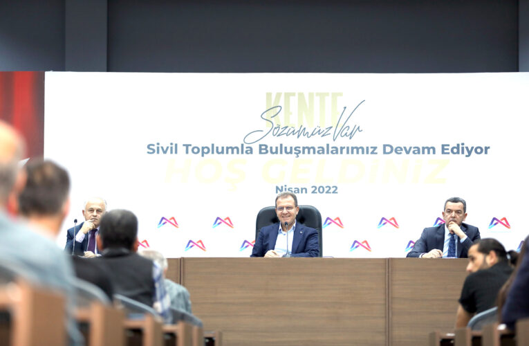 SEÇER: “BURADA BİR ARADA OLMAK DEMOKRATİK BİR REFLEKSTİR”