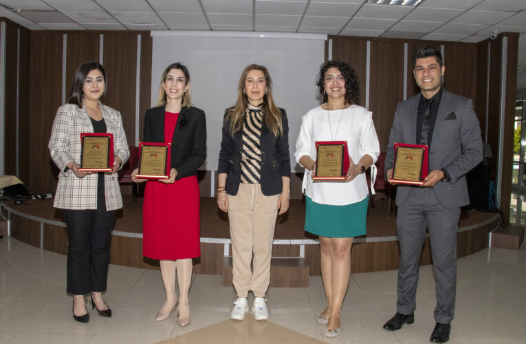 PROJENİN SON OTURUMUNDA AİLELERE KATILIM BELGELERİ VERİLDİ