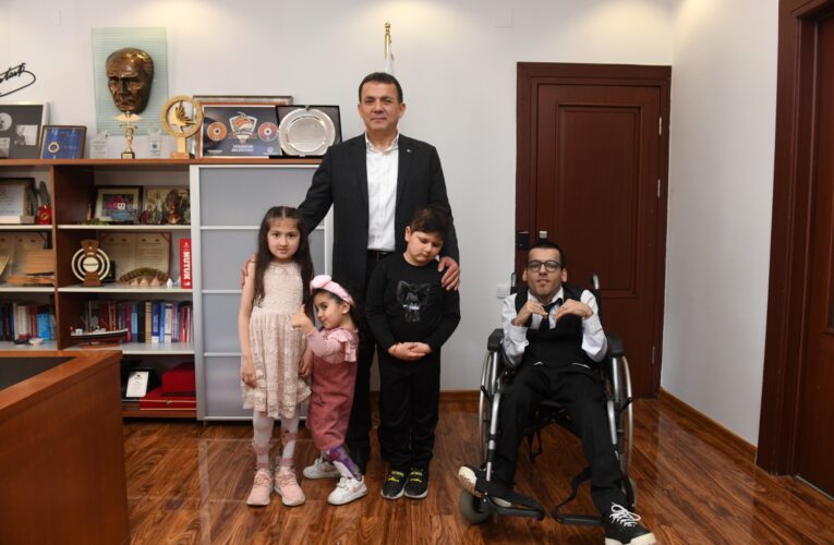 “Akılla ve bilimle çocuklarımızı geleceğe hazırlamaya devam edeceğiz”