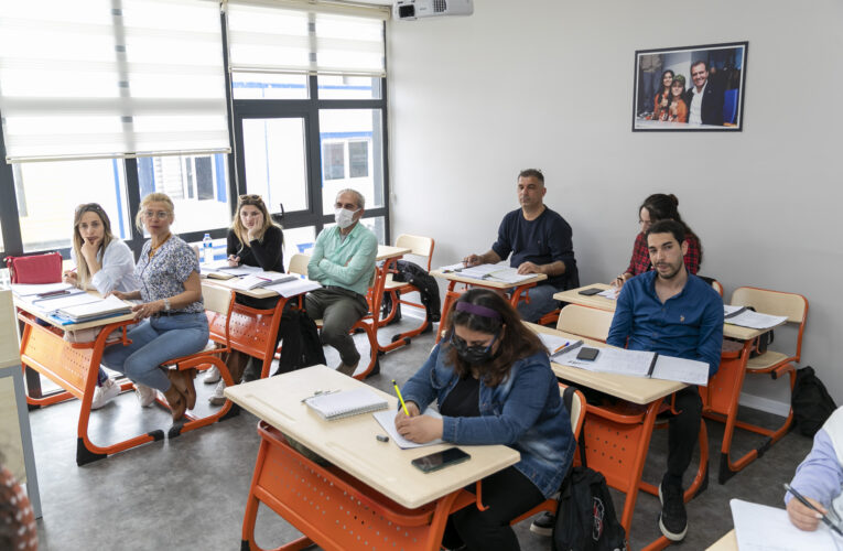 MERSİNLİLERDEN BÜYÜKŞEHİR’İN RUSÇA KURSUNA YOĞUN İLGİ