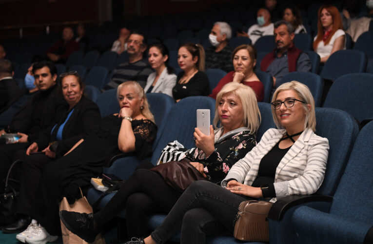 DÜNYA ŞİİR GÜNÜ ANMA ETKİNLİĞİ’NDE ŞİİRLER SESLENDİRİLDİ