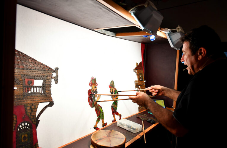 GAZİ ÇİFTLİĞİ’NİN ÇOCUKLARI İLK KEZ GÖLGE OYUNU İZLEDİ