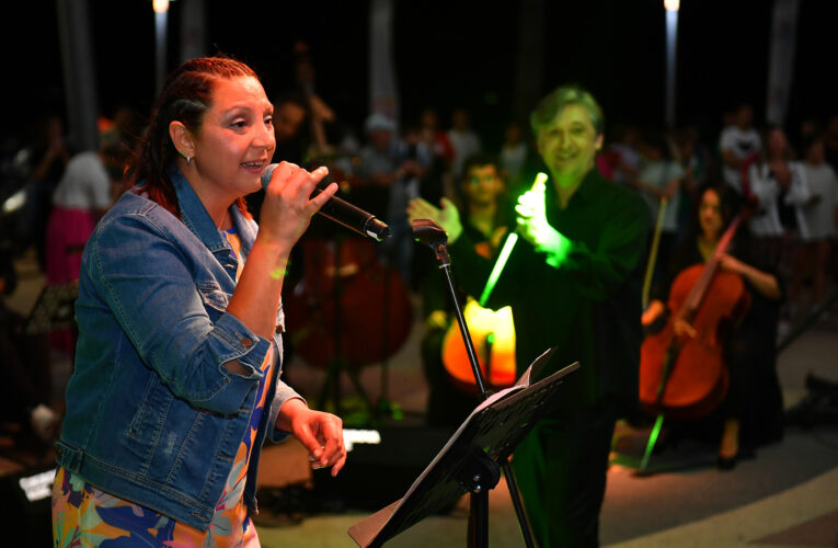 GENÇLİK KONSERİ’NDE DANS VE MÜZİK DOLU EĞLENCE