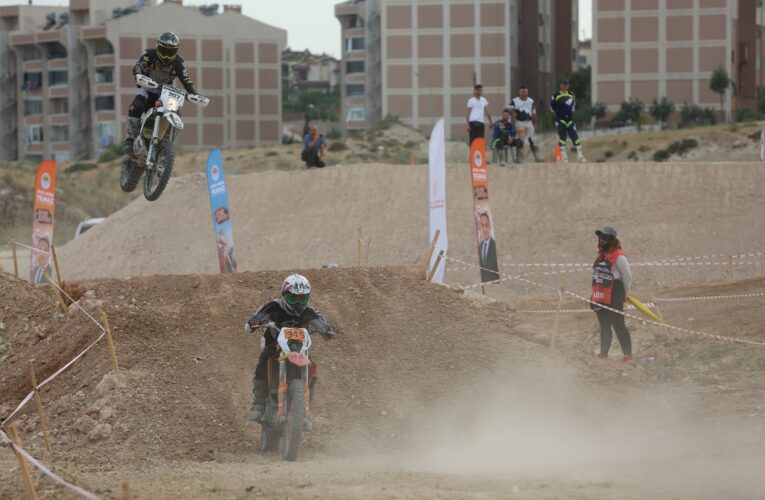 “TOROSLAR BELEDİYESİNİN SÜPER ENDURO PİSTİ TAM NOT ALDI”