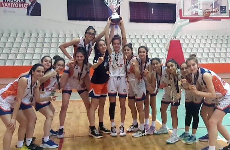 ÇUKUROVA BASKETBOL U16 TAKIMI TÜRKİYE ŞAMPİYONU